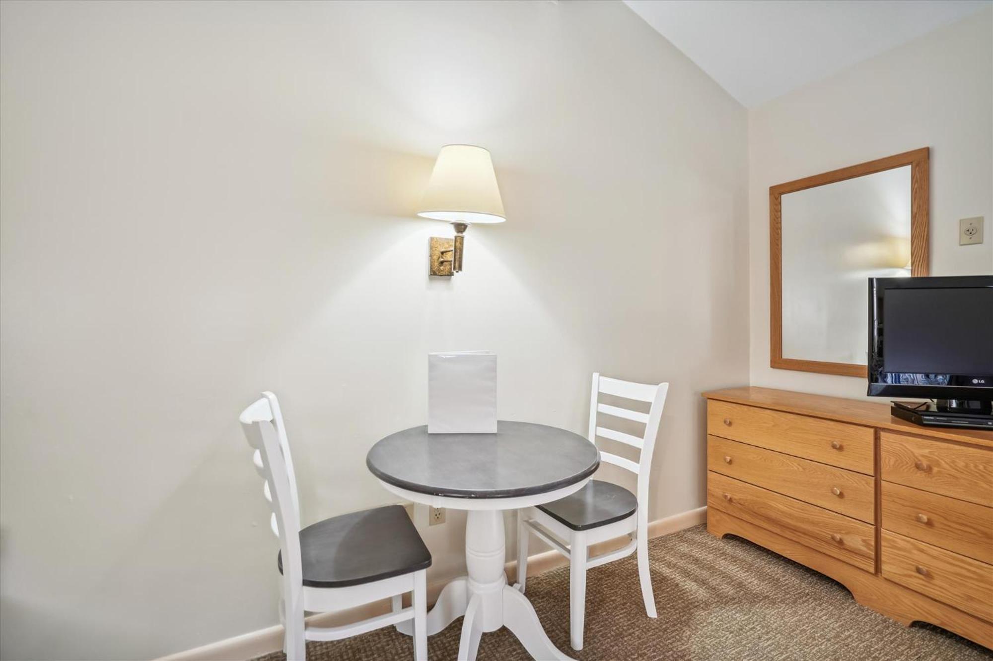 Cedarbrook Deluxe Two Bedroom Suite With Outdoor Heated Pool 19110 Killington Exterior photo